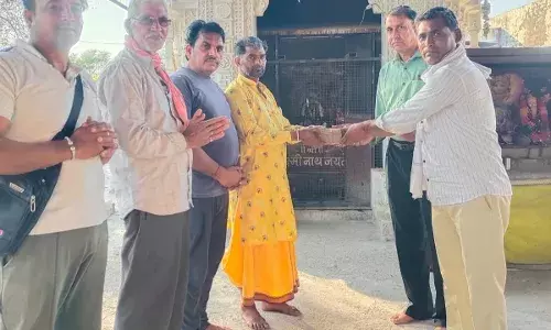 गेगा का खेड़ा गांव में भगवान लक्ष्मी नाथ मंदिर निर्माण में एक लाख एक हजार रुपये की राशि भेंट