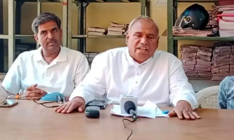 दिव्यांग कर्मचारियों ने मुख्यमंत्री का  किया स्वागत