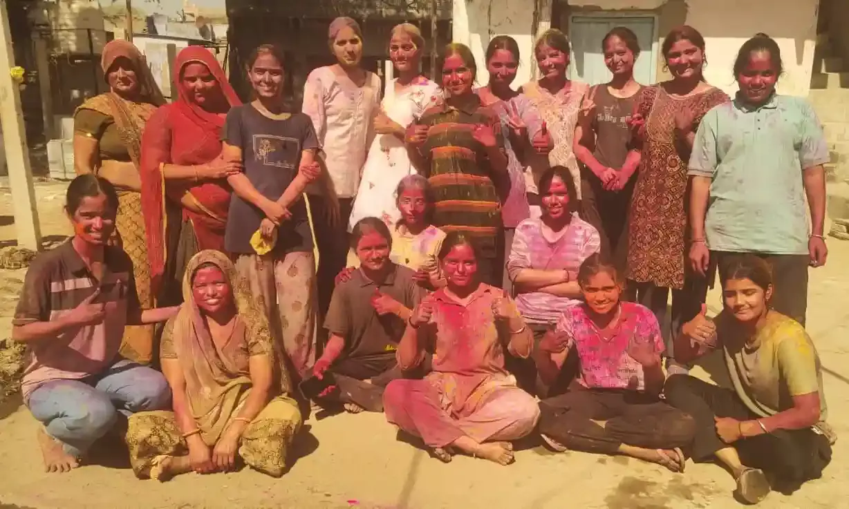 गांवो में शीतला अष्टमी का त्योहार मनाया