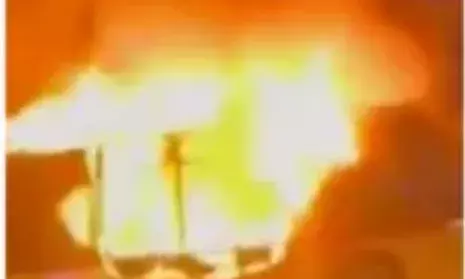 स्विट्जरलैंड के केरजर्स में बस में भीषण आग: 6 की मौत, 5 घायल; साजिश की आशंका से मचा हड़कंप