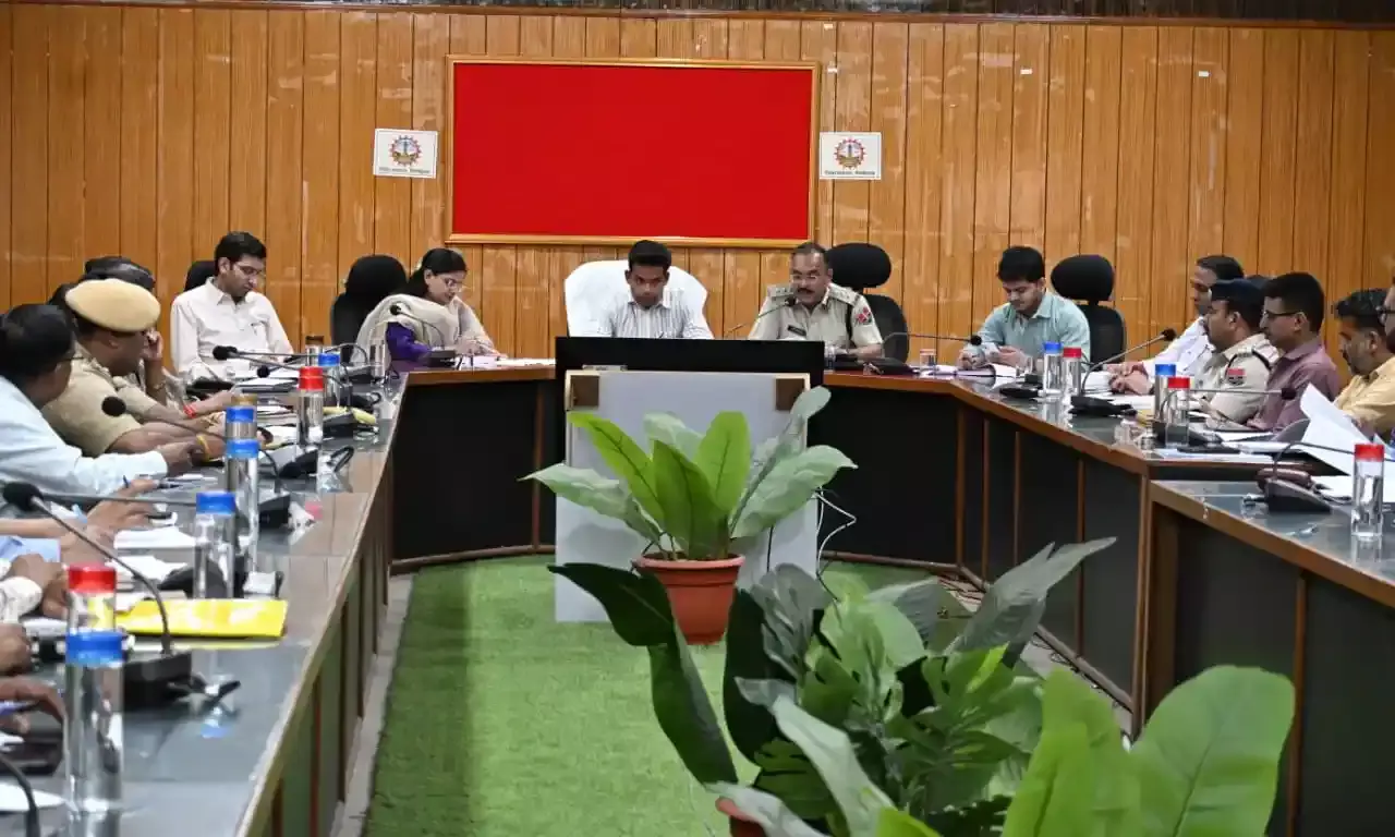 उत्तर प्रदेश के मुख्यमंत्री योगी आदित्यनाथ के 15 मार्च के चित्तौड़गढ़ दौरे को लेकर प्रशासनिक बैठक आयोजित