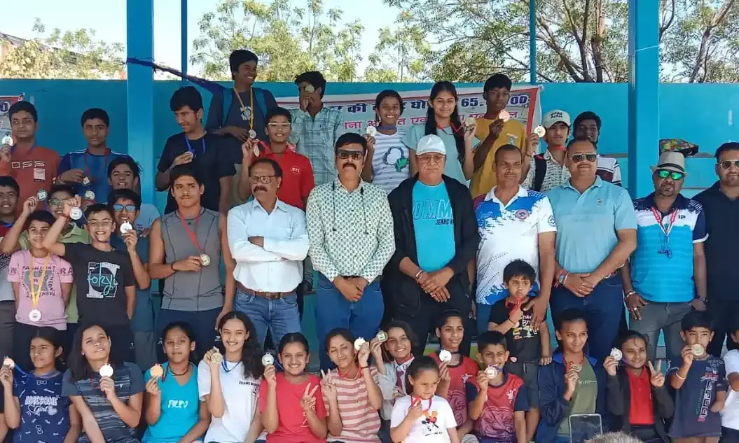 पंच गौरव कार्यक्रम: ब्लॉक स्तरीय तैराकी में नन्हें जलपरियों और जलपुत्रों का जलवा, दिखा अपार उत्साह