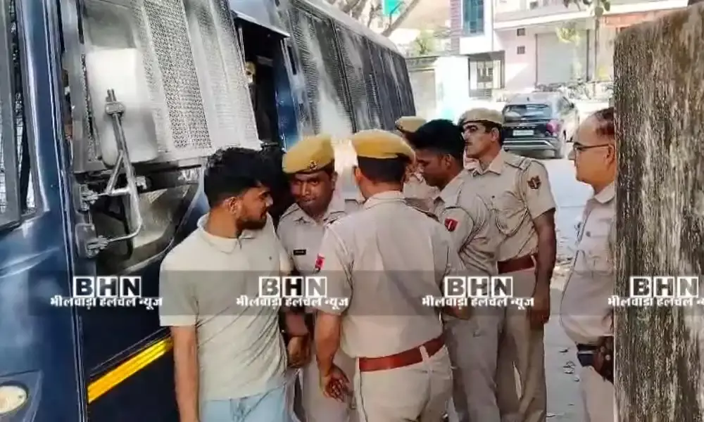 मैरिज गार्डन में जुआ-पुलिस ने आधी रात को घेरा गोविंद गार्डन, 21 लोग गिरफ्तार