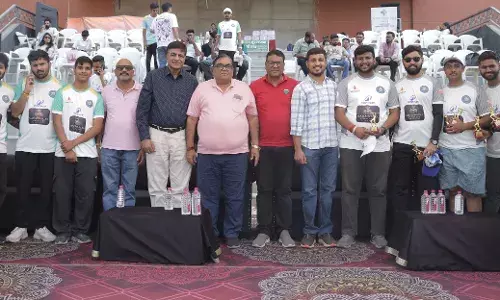 महावीर जयंती महोत्सव : तीन दिवसीय महावीर जैन क्रिकेट प्रीमियर लीग का हुआ आगाज