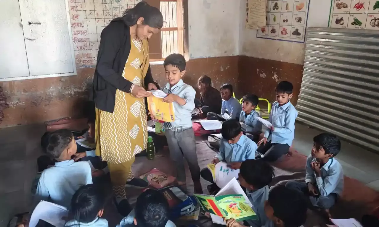 PEEO वर्मा ने जोर का खेड़ा स्कूल का किया औचक निरीक्षण, व्यवस्थाओं को लेकर दिए निर्देश