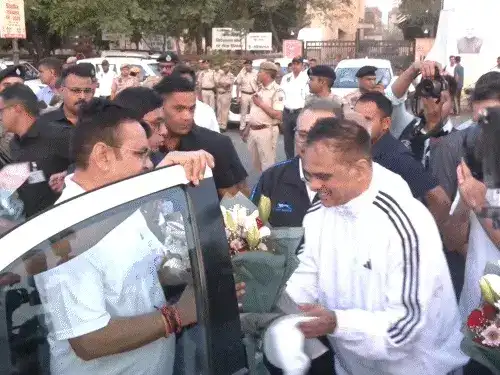 मुख्यमंत्री भजनलाल शर्मा ने विकसित राजस्थान रन को दिखाई हरी झंडी; बोले- 5 साल में देंगे 10 लाख रोजगार मुख्यमंत्री भजनलाल शर्मा ने विकसित राजस्थान रन को दिखाई हरी झंडी; बोले- 5 साल में देंगे 10 लाख रोजगार