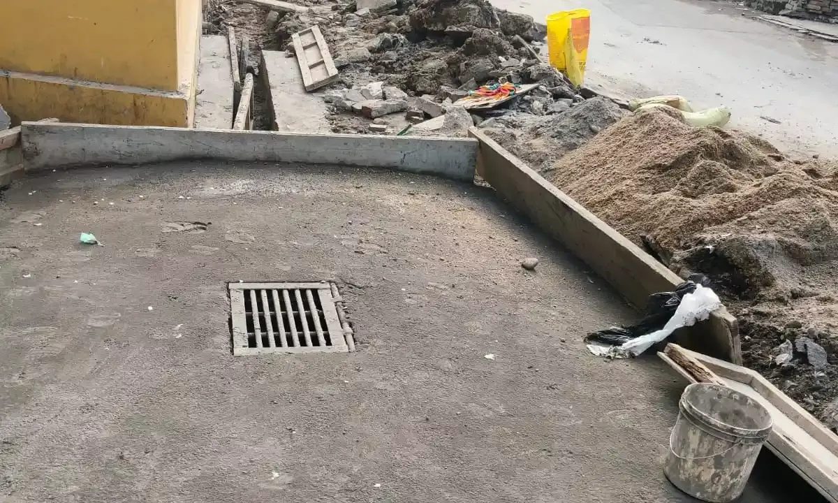 अतिक्रमण हटाओ अभियान के साथ ही विकास की रफ्तार: 3 करोड़ से सीसी सड़कें और 85 लाख से बनेगी नालियां अतिक्रमण हटाओ अभियान के साथ ही विकास की रफ्तार: 3 करोड़ से सीसी सड़कें और 85 लाख से बनेगी नालियां