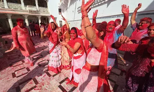 काछोला के भक्तों ने गढ़बोर चारभुजानाथ में खेली केसर की होली, फागोत्सव में उमड़ा श्रद्धालुओं का उत्साह