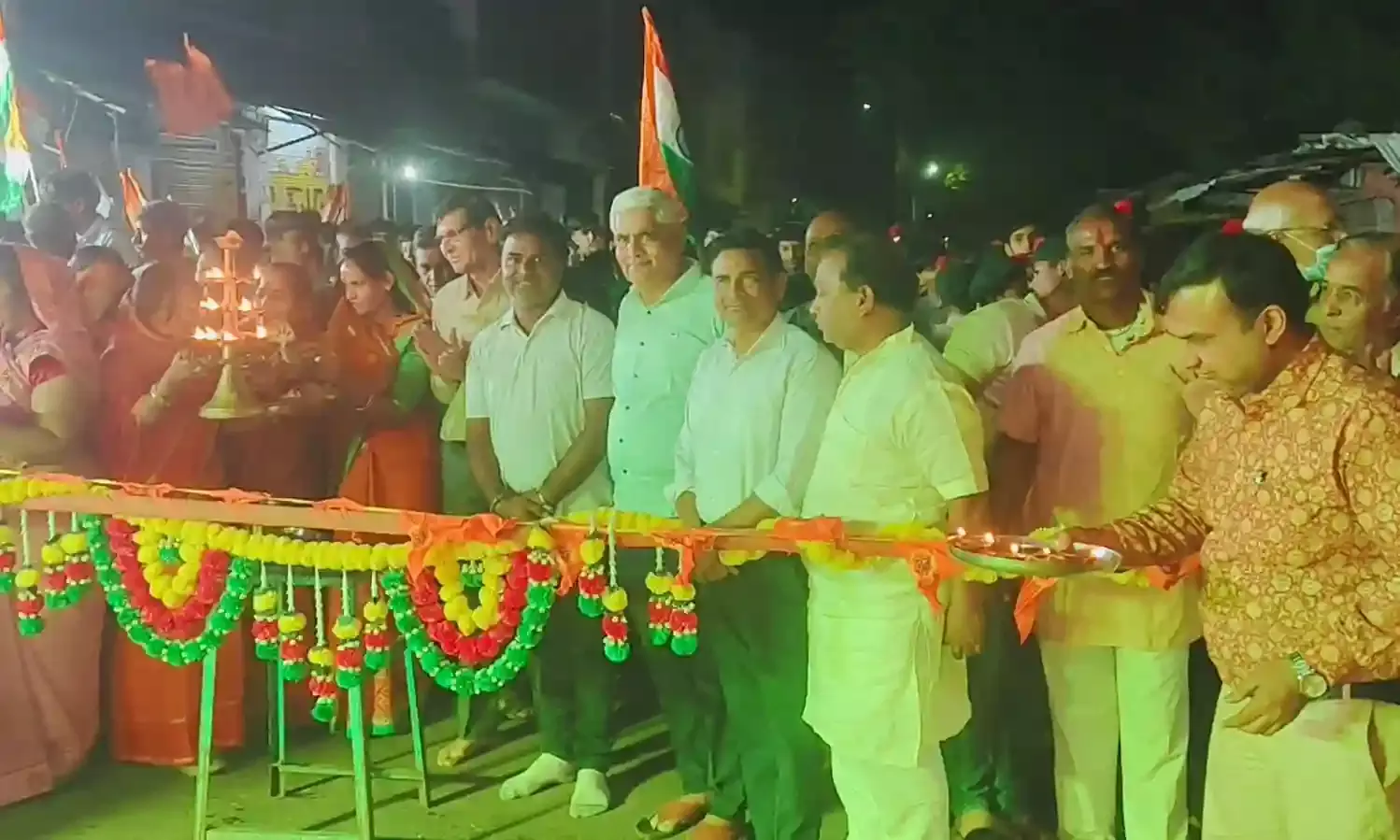 हिंदू नववर्ष पर  शोभायात्रा के साथ आयोजित होंगे अनेक कार्यक्रम, पूर्व संध्या पर भारत माता की महाआरती कर सजाई रंगोली