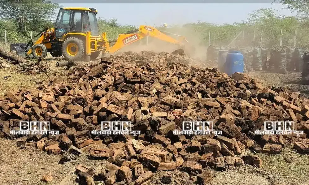 बनेड़ा प्रशासन ने बेरा व रूपाहेली खुर्द पंचायत में 141 कोयला भटिया अवैध गिराई