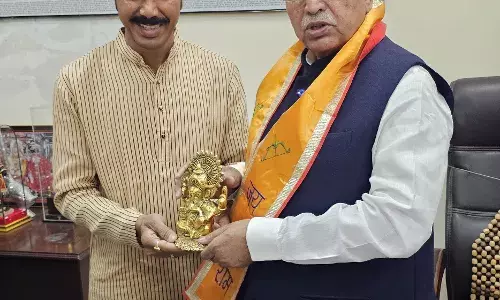 केंद्रीय कानून मंत्री अर्जुन राम मेघवाल को सर्व विवाह सम्मेलन में आने का न्योता दिया