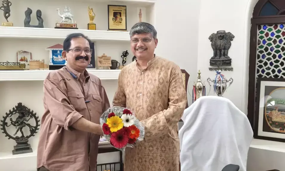 डॉ. अश्विन दलवी ने संभाला पश्चिम क्षेत्र सांस्कृतिक केन्द्र के निदेशक का पदभार