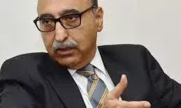 भारत में पाकिस्तान के पूर्व उच्चायुक्त अब्दुल बासित की शर्मनाक धमकी: बोले- अमेरिका हमला करे तो दिल्ली-मुंबई पर गिराओ बम