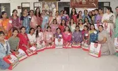 अलग-अलग के व्यंजनों के जायके से महक उठा अहिंसा जैन व्यंजन प्रतियोगिता ‘संयम से स्वाद’ अलग-अलग के व्यंजनों के जायके से महक उठा अहिंसा जैन व्यंजन प्रतियोगिता ‘संयम से स्वाद’