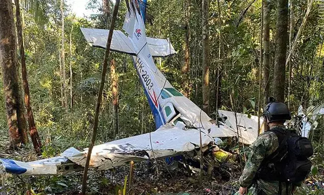 कोलंबिया में सैन्य विमान हादसा, 110 सैनिक सवार; कारणों की जांच जारी कोलंबिया में सैन्य विमान हादसा, 110 सैनिक सवार; कारणों की जांच जारी