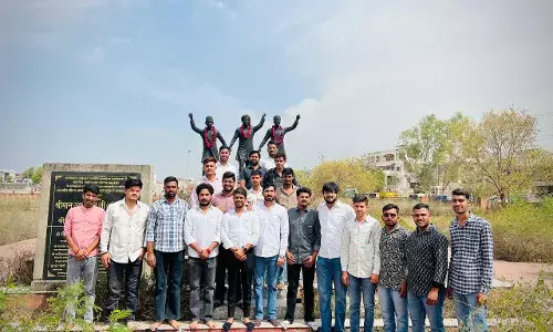 शहीद दिवस पर अमर बलिदानियों को किया नमन: महाविद्यालय परिसर में स्वच्छता अभियान एवं श्रद्धांजलि अर्पित