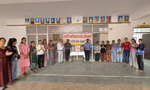 शहीद दिवस पर अमर क्रांतिकारियों को दी गई भावभीनी श्रद्धांजलि शहीद दिवस पर अमर क्रांतिकारियों को दी गई भावभीनी श्रद्धांजलि