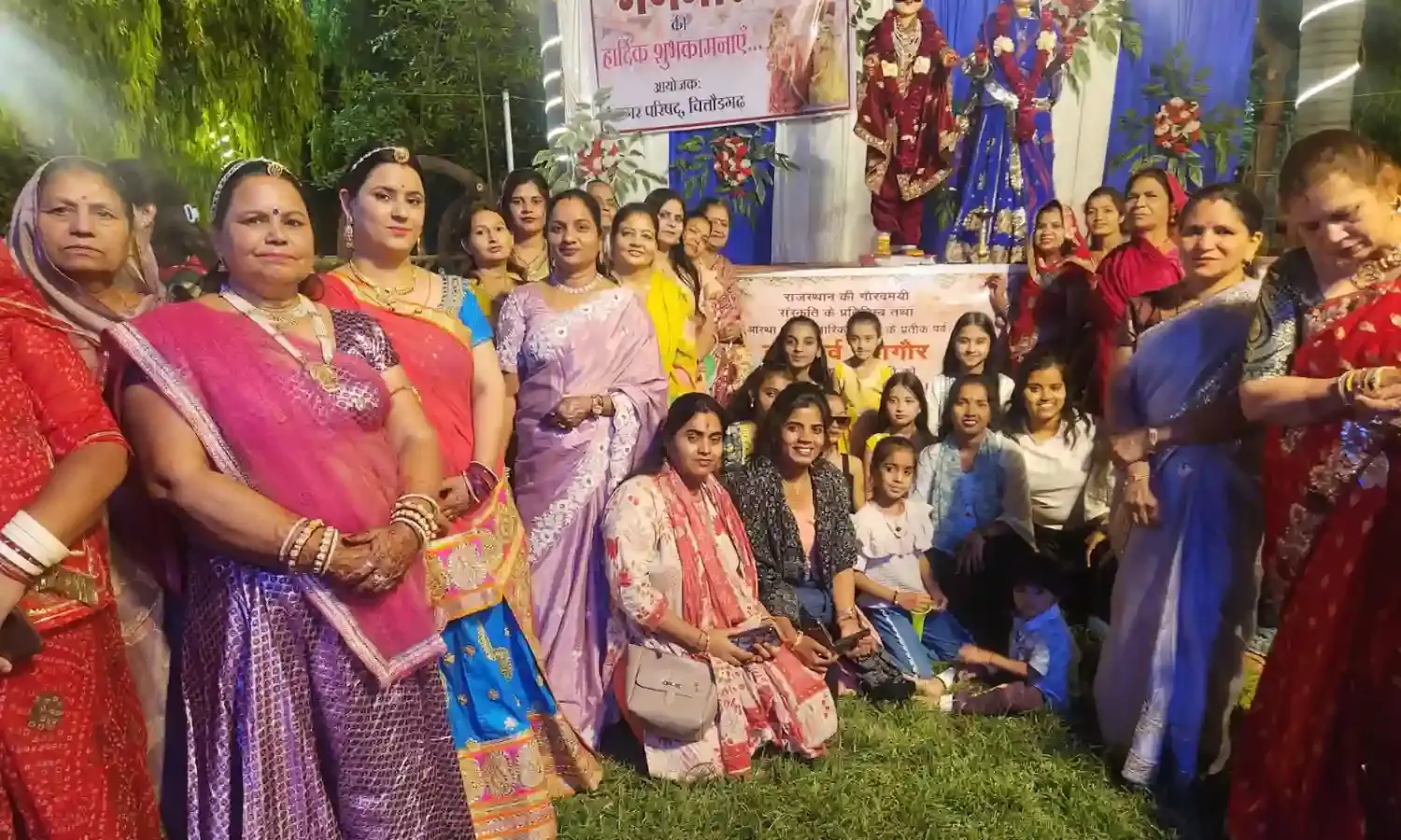 इंटेक संस्था ने पद्मिनी पार्क में मनाया गणगौर उत्सव