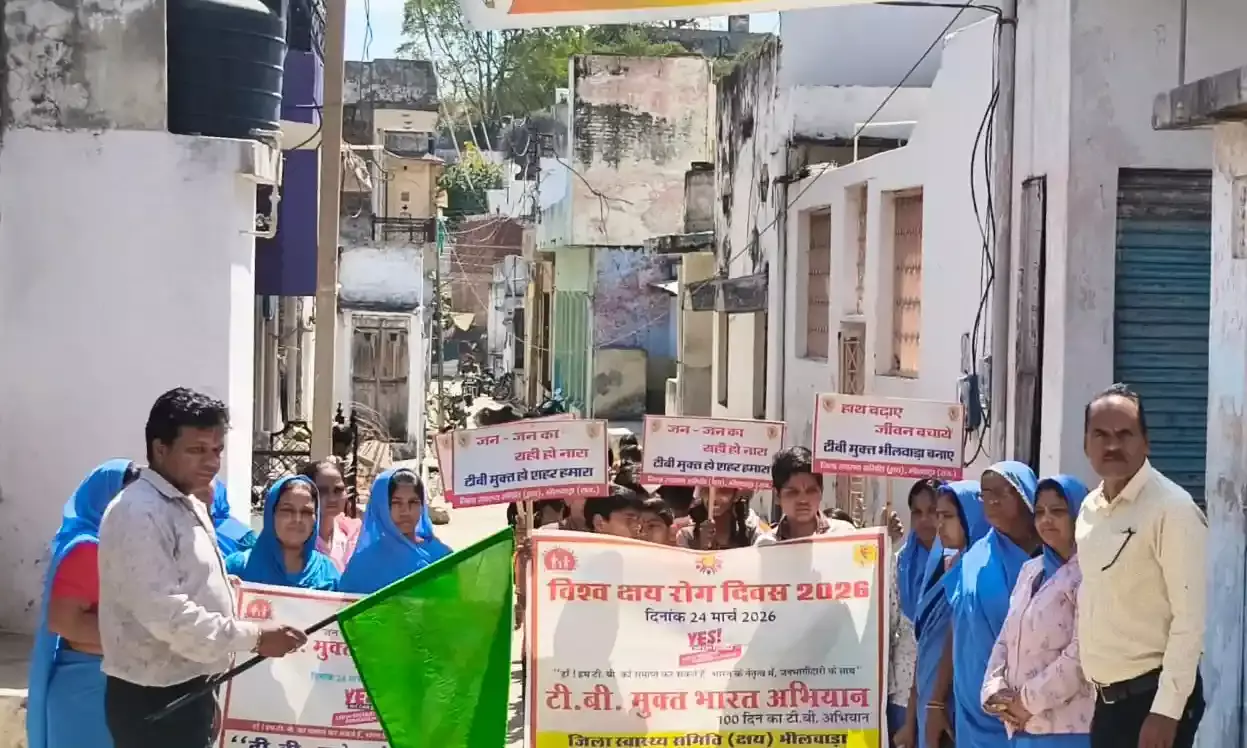 गंगापुर के आलोक स्कूल में टीबी मुक्त भारत अभियान के तहत 100 दिवसीय रैली का आयोजन