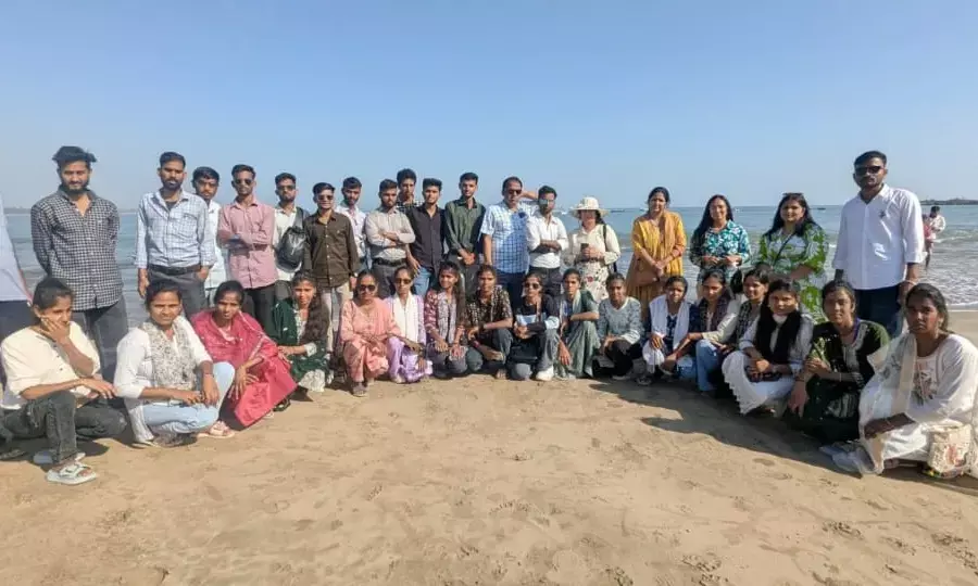 मंत्रम टीचर्स ट्रेनिंग कॉलेज का शैक्षिक टूर द्वारका सोमनाथ धाम पर