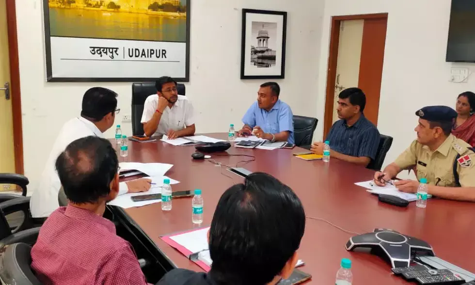 पर्यावरण को क्षति पहुंचाने वालों के खिलाफ हो सख्त कार्यवाही - जिला कलक्टर