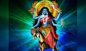 नवरात्रि सप्तमी: मां कालरात्रि की उपासना से दूर होंगे भय और संकट, जानें पूजा विधि और मंत्र