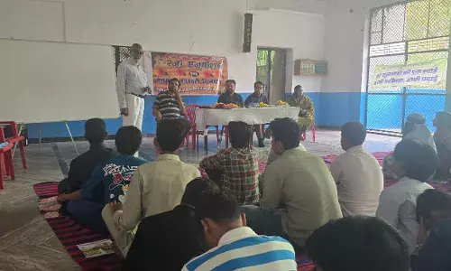 रज़ा एजुकेशन एंड वेलफेयर सोसायटी द्वारा विद्यार्थियों के लिए करियर काउंसलिंग कार्यक्रम आयोजित