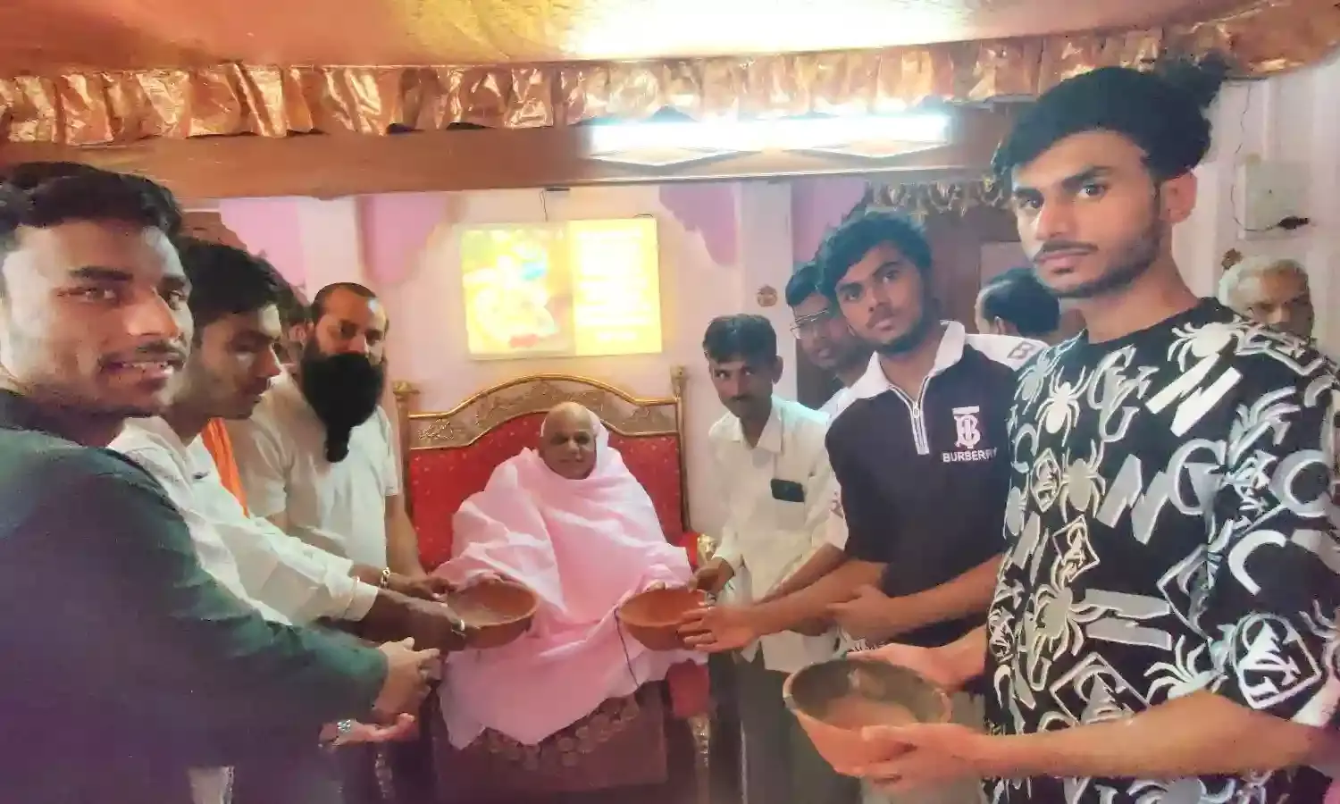 रामस्नेही संप्रदाय पीठाधीश्वर ने जीव दया के लिए परिंडा वितरण अभियान का किया आगाज