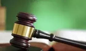 कैंसर के आधार पर बीमा क्लेम खारिज करना गलत, कंपनी को 5.55 लाख भुगतान के आदेश