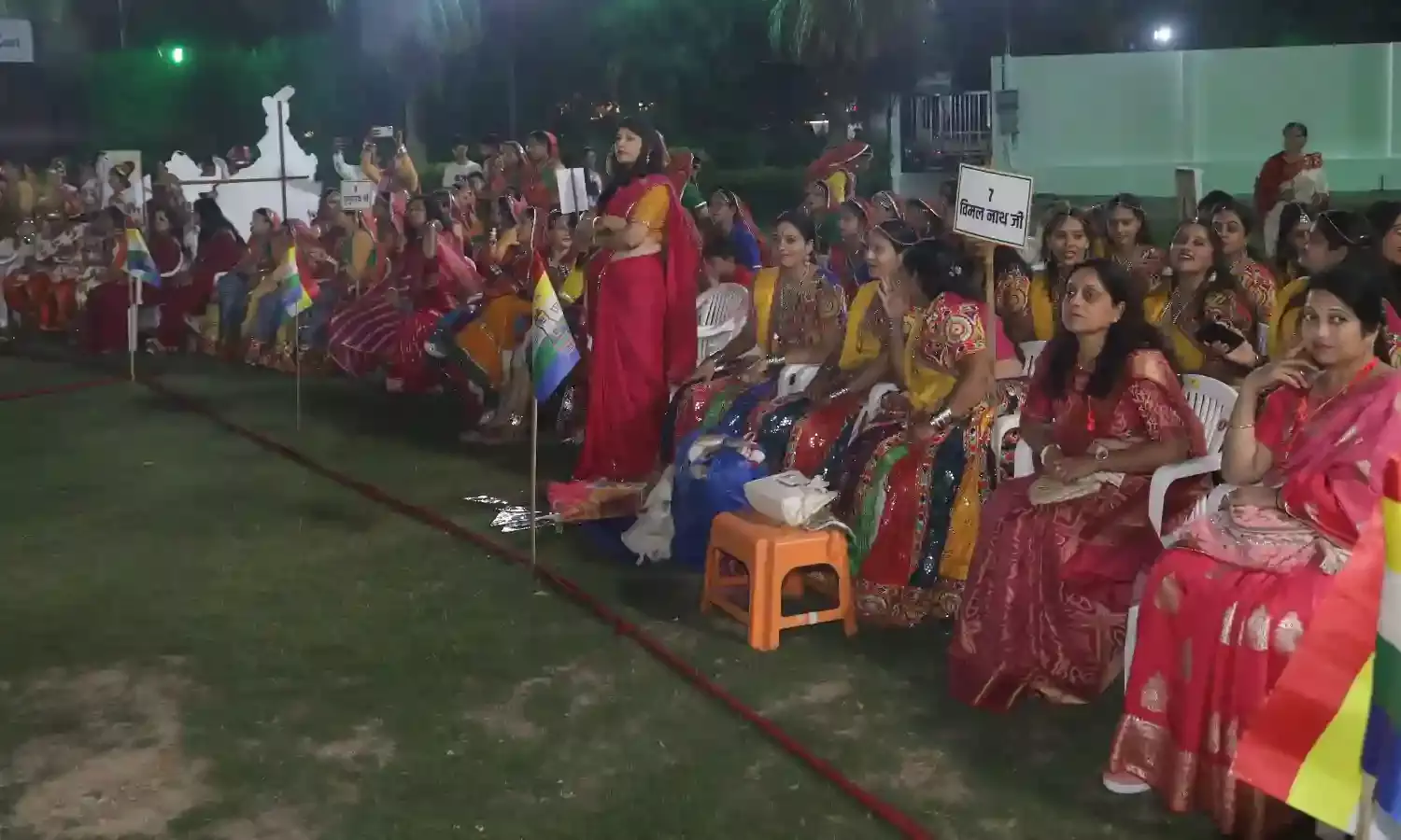 - जैन समाज के डांडिया महोत्सव में बिखरे रंग, झूमे कदम और गूंजे गरबे के गीत - जैन समाज के डांडिया महोत्सव में बिखरे रंग, झूमे कदम और गूंजे गरबे के गीत