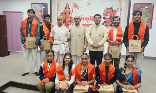 योगनृत्य में किया विभिन्न योगासनों का प्रदर्शन