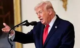 ट्रंप का बड़ा हमला: ईरान को बताया ‘कैंसर’, कहा- अमेरिका का खौफ बरकरार ट्रंप का बड़ा हमला: ईरान को बताया ‘कैंसर’, कहा- अमेरिका का खौफ बरकरार