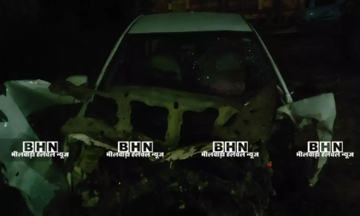 भीलवाड़ा बाईपास पर डिवाइडर से टकराई पंजाब के तस्करों की कार, 202 किलो डोडा-चूरा बरामद