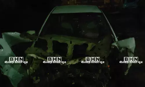 भीलवाड़ा बाईपास पर डिवाइडर से टकराई पंजाब के तस्करों की कार, 202 किलो डोडा-चूरा बरामद भीलवाड़ा बाईपास पर डिवाइडर से टकराई पंजाब के तस्करों की कार, 202 किलो डोडा-चूरा बरामद