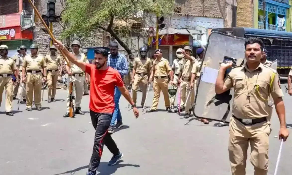 महाराष्ट्र के श्रीरामपुर में रामनवमी शोभायात्रा पर पथराव, मौलाना सहित 12 पर FIR, शहर में SRPF तैनात