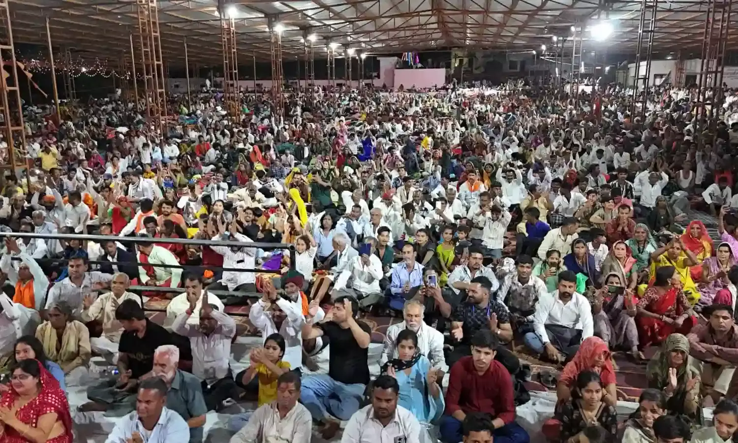 जोगणिया माता शक्तिपीठ में उमड़ा आस्था का महाकुंभ: दुर्गाष्टमी पर 2.5 लाख भक्तों ने टेका मत्था