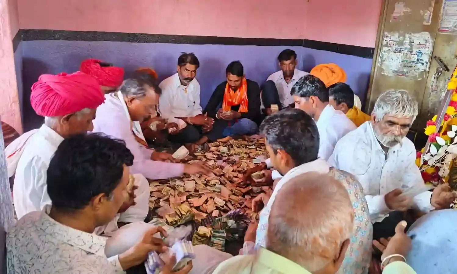 लाडपुरा: श्री बाणमाता शक्तिपीठ पर नवरात्र महोत्सव की भव्य पूर्णाहुति, दानपात्र से हुई लाखों की आय लाडपुरा: श्री बाणमाता शक्तिपीठ पर नवरात्र महोत्सव की भव्य पूर्णाहुति, दानपात्र से हुई लाखों की आय