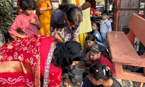 मारुधरा महिला मंडल ने किया कन्या पूजन: 150 बच्चों को कराया स्नेह भोज मारुधरा महिला मंडल ने किया कन्या पूजन: 150 बच्चों को कराया स्नेह भोज