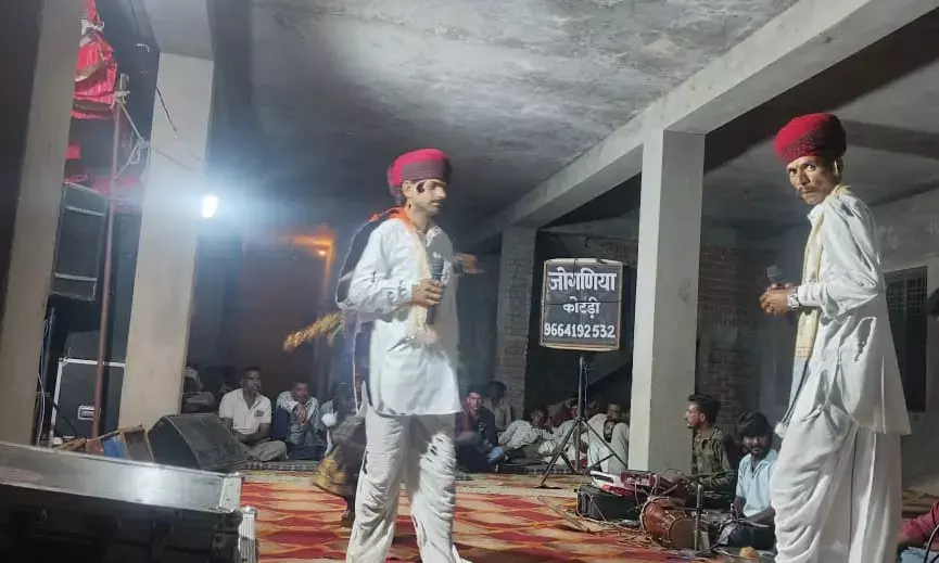 चांदगढ़ में भजन संध्या में भक्तिरस की धूम चांदगढ़ में भजन संध्या में भक्तिरस की धूम