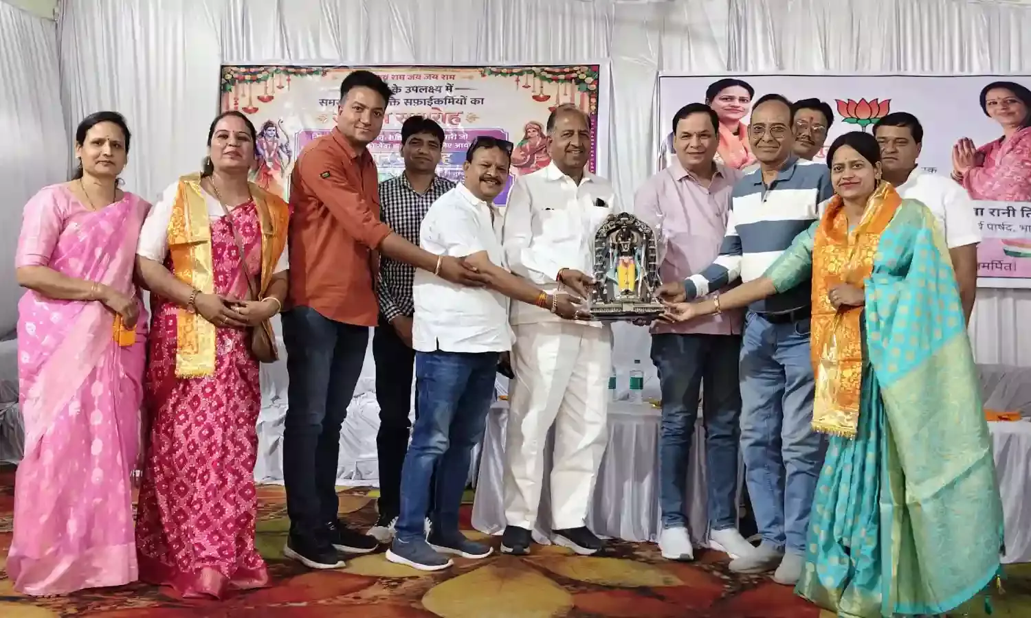 निःशुल्क चिकित्सा व डेंटल शिविर आयोजित