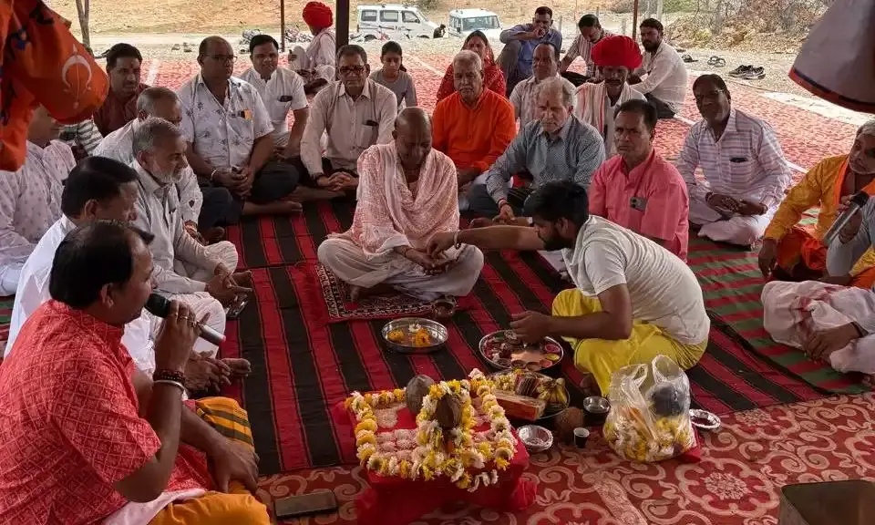 1100 जोड़ों के द्वारा होगा विराट शिलान्यास पूजन समारोह श्रीवल्लभ कंचन बालाजी धाम, ओवन