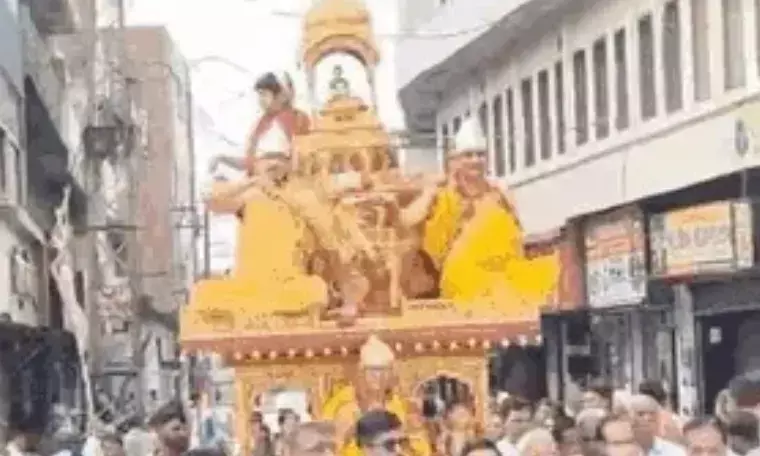 महावीर जयंती: भीलवाड़ा में उमड़ा श्रद्धा का सैलाब, भव्य शोभायात्रा से धर्ममय हुआ शहर महावीर जयंती: भीलवाड़ा में उमड़ा श्रद्धा का सैलाब, भव्य शोभायात्रा से धर्ममय हुआ शहर