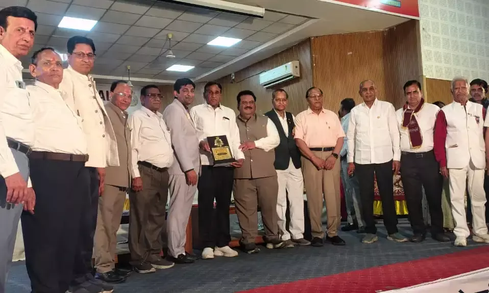 संभागीय अधिवेशन में लायंस क्लब निम्बाहेड़ा सम्मानित संभागीय अधिवेशन में लायंस क्लब निम्बाहेड़ा सम्मानित