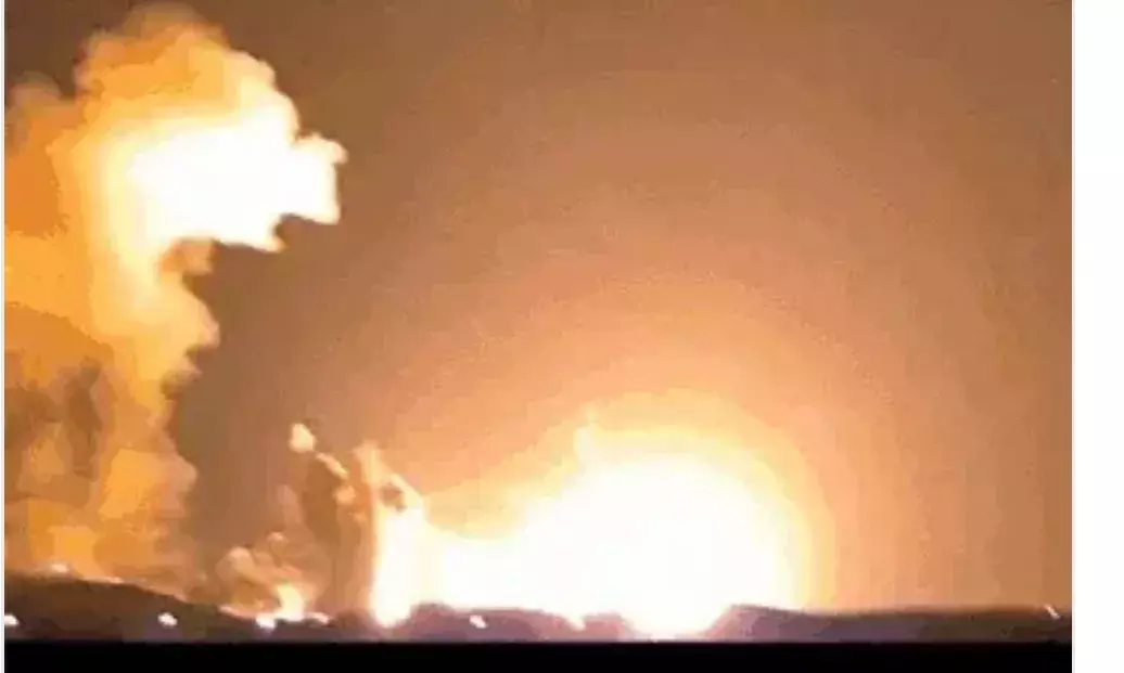 अमरीकी स्ट्राइक से दहला ईरान: इस्फहान में हथियार डिपो तबाह, बंकर-बस्टर बमों का इस्तेमाल अमरीकी स्ट्राइक से दहला ईरान: इस्फहान में हथियार डिपो तबाह, बंकर-बस्टर बमों का इस्तेमाल