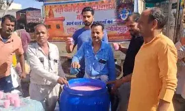 मांडल चौराहा हनुमान मंदिर पर उमड़ा आस्था का सैलाब, 500 किलो म‍िल्‍क रोज प्रसाद का वितरण