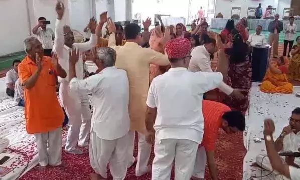 सिंधु धाम में गूंजे हनुमान और झूलेलाल के भजन, श्रद्धालु हुए भाव-विभोर