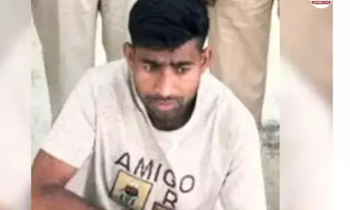 महावीर जयंती पर ड्राई डे की धज्जियां उड़ाने वाला सरकारी शिक्षक गिरफ्तार, आबकारी विभाग ने  शराब और बीयर जब्त की