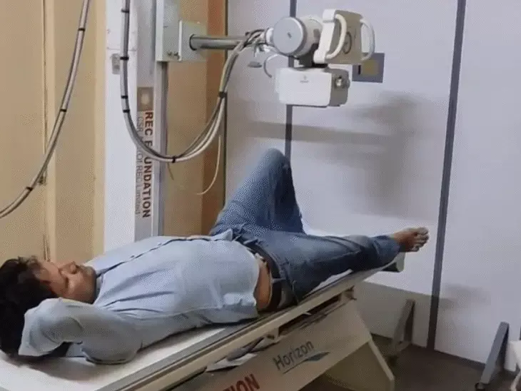 जयपुर-बांदीकुई एक्सप्रेसवे पर दर्दनाक हादसा: ट्रेलर में घुसी कार, सपोटरा थाने के SI की मौत, दो कॉन्स्टेबल सहित तीन घायल