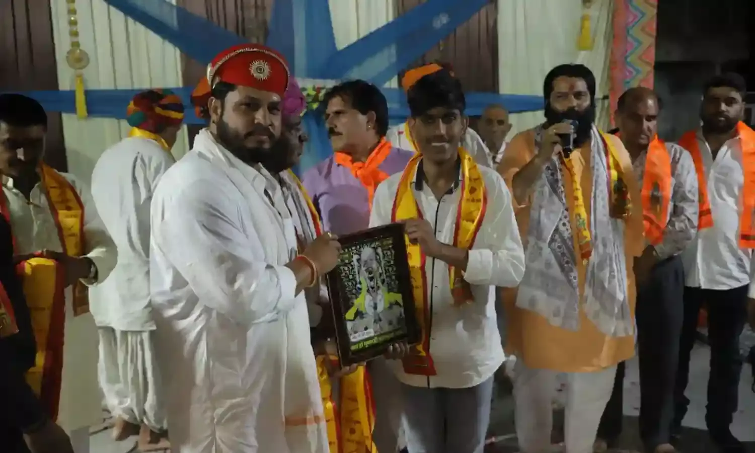 नवाचार: गुवारड़ी के फूलडोल महोत्सव में गूँजा शिक्षा का शंखनाद नवाचार: गुवारड़ी के फूलडोल महोत्सव में गूँजा शिक्षा का शंखनाद