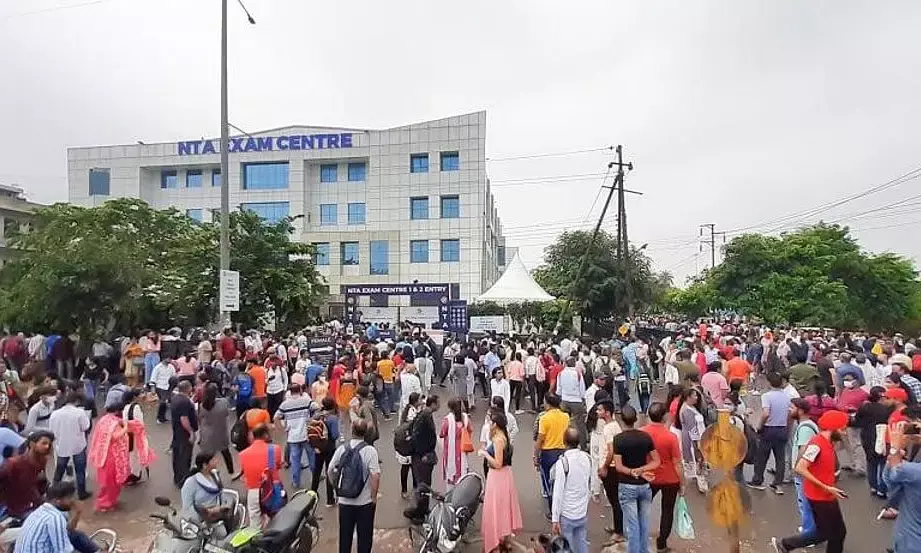 भीलवाड़ा में 25 केन्द्रों पर होगी SI/प्लाटून कमांडर भर्ती परीक्षा, गहनों और जूतों पर प्रतिबंध, दो घंटे पहले प्रवेश प्रारंभ